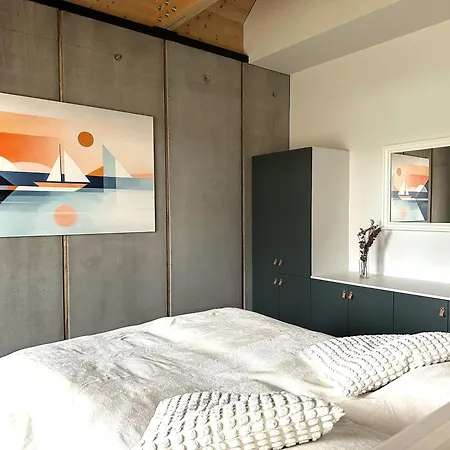 Soling Apartmanhaz Lägenhet Velence