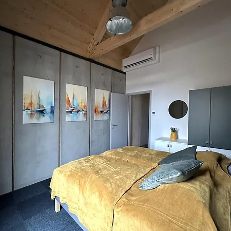 Lägenhet Soling Apartmanhaz